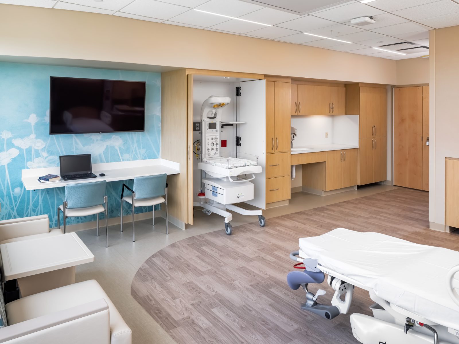 200928 Mercy West Labor Delivery L 0131