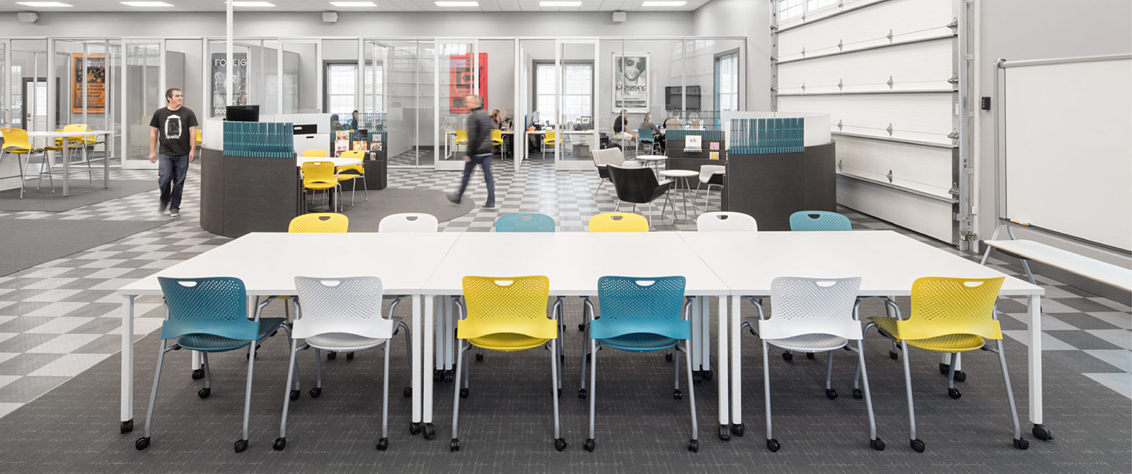 Buzz Creative, Pigott, Herman Miller Furniture, Conference Table, Caper Chair, DIRTT Walls, Open Office, Natural Light, Metaform Portfoliio