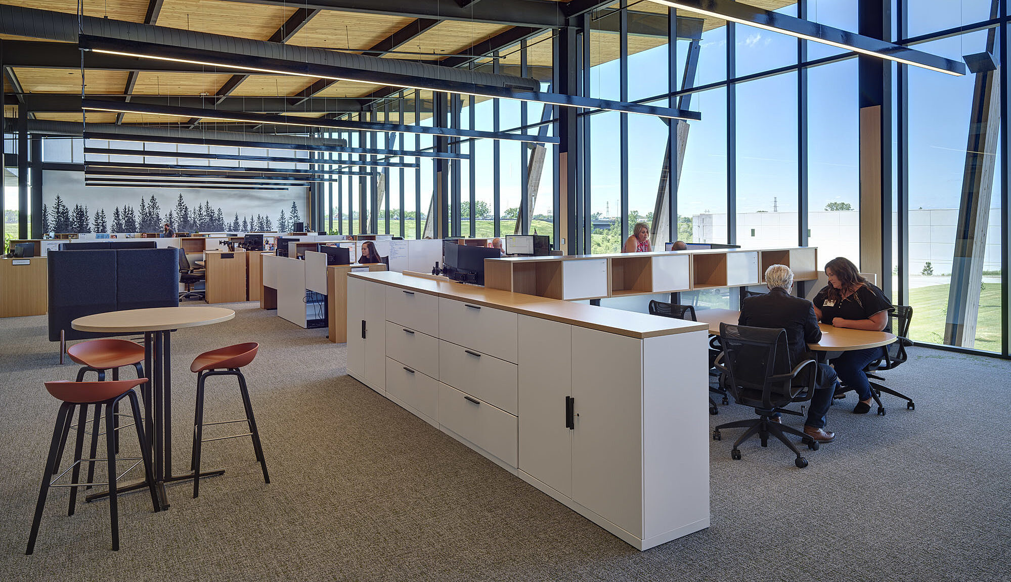 Pigott Kreg Tool Ankeny Summer22 020 220607 Open Office1 ppl